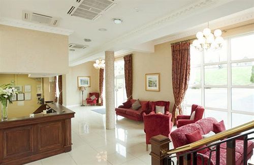 Riverside Park Hotel Мэкрум Экстерьер фото
