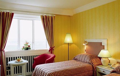 Riverside Park Hotel Мэкрум Экстерьер фото
