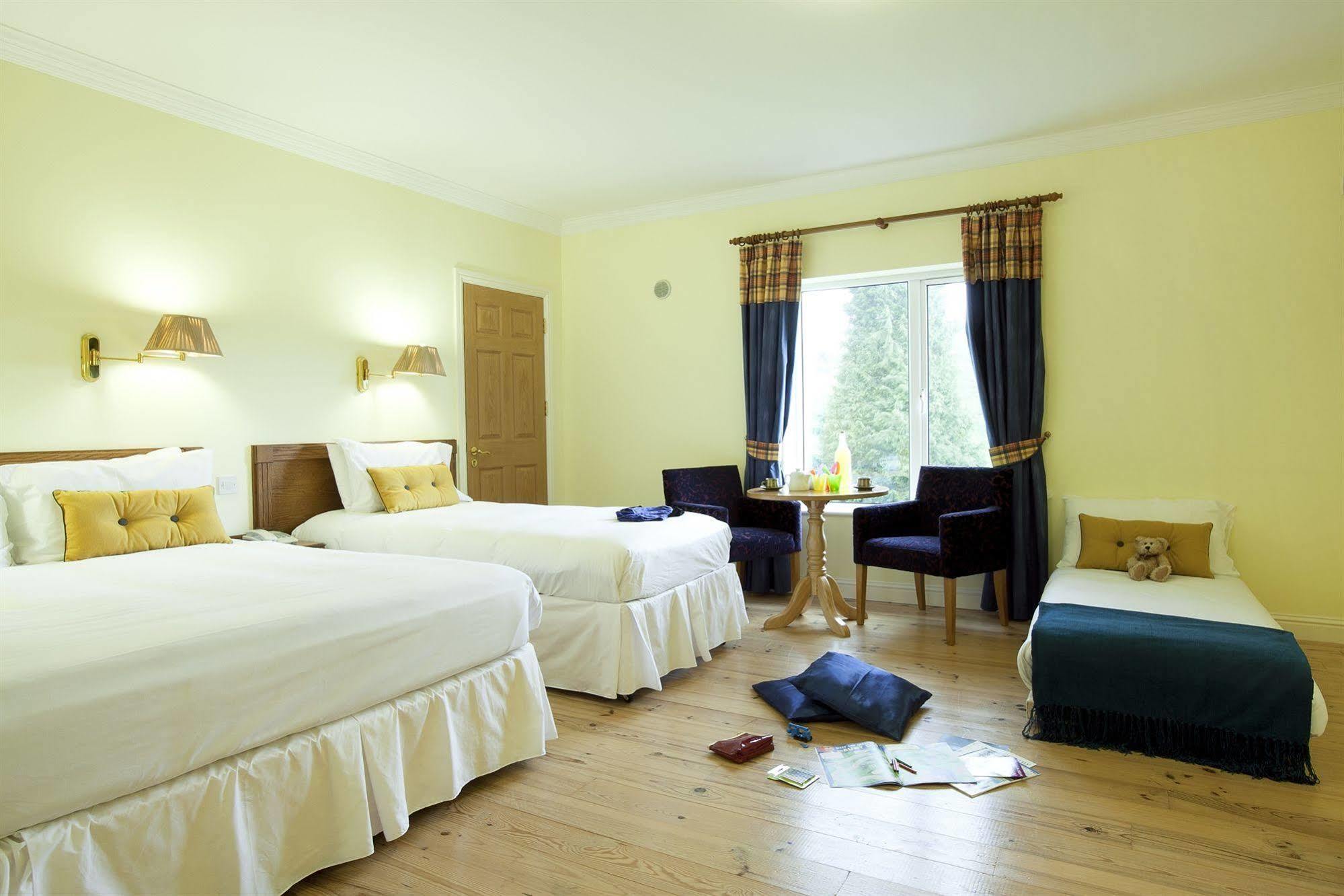 Riverside Park Hotel Мэкрум Экстерьер фото